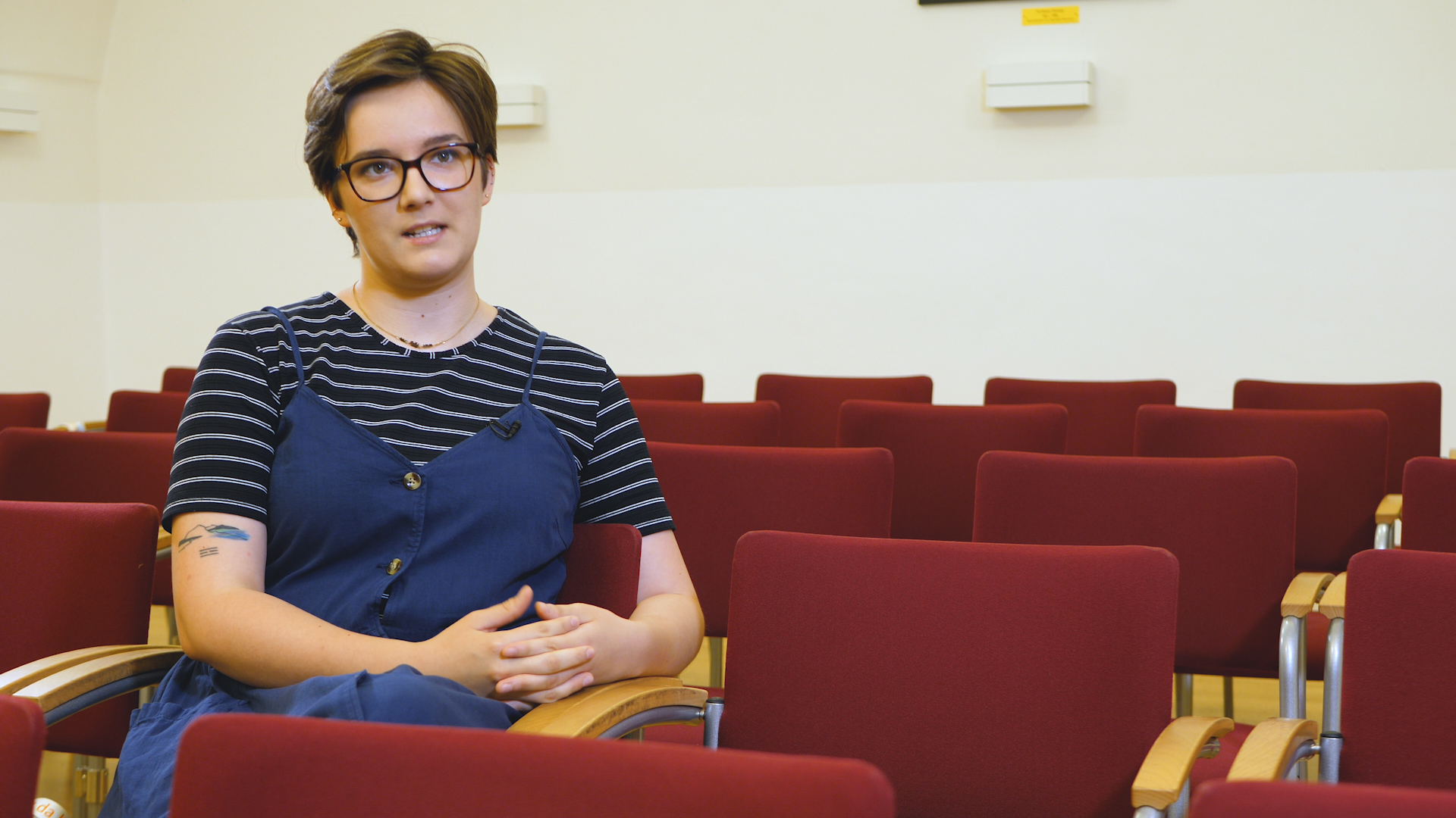 Emily Busvine: People, Stories & Jobs auf Video | whatchado